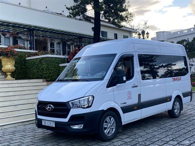 Bảng giá thuê xe 16 chỗ Nha Trang 
