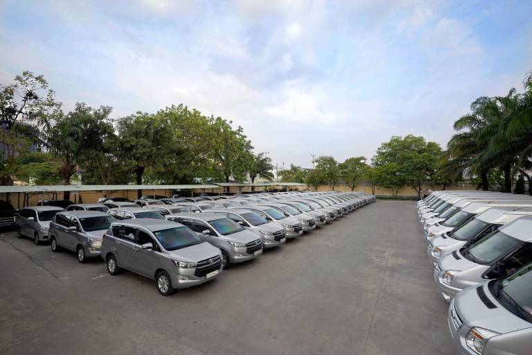 Giá thuê xe 16 chỗ đi Nha Trang