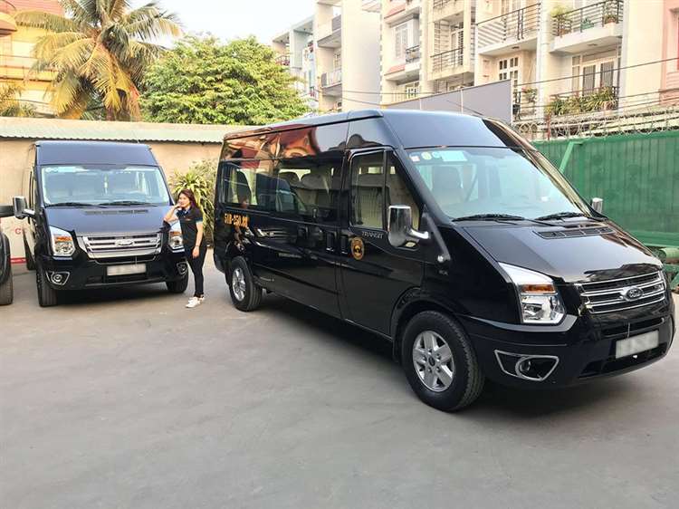 Giá thuê xe du lịch 16 chỗ tại Đà Nẵng